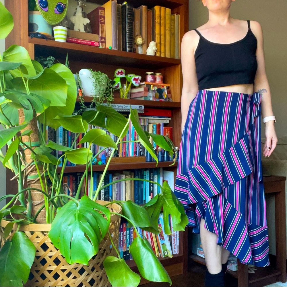 Laundry by Shelli Segal blue and pink striped ruffle skirt